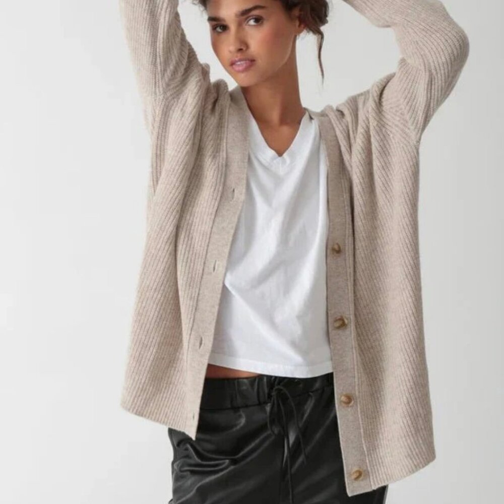 Electric & Rose Everyday Cardigan in Oatmeal Heather - Picture 3 of 14